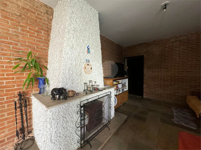 Casa à venda com 4 quartos, sendo 2 suítes,  em Jardim São Bento, São Paulo, SP