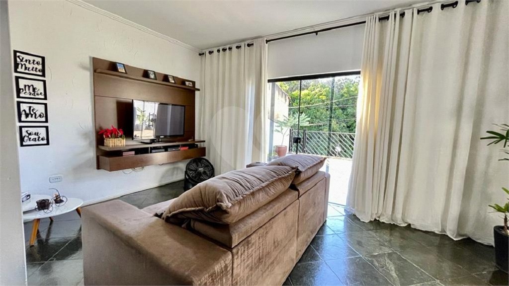 Casa à venda com 3 quartos, sendo 1 suíte,  em Jardim Wanel Ville IV, Sorocaba, SP