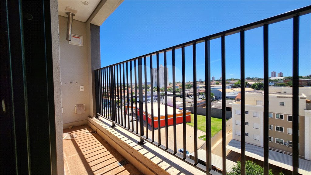 Apartamento à venda com 2 quartos, sendo 1 suíte,  no Centro, Araraquara, SP