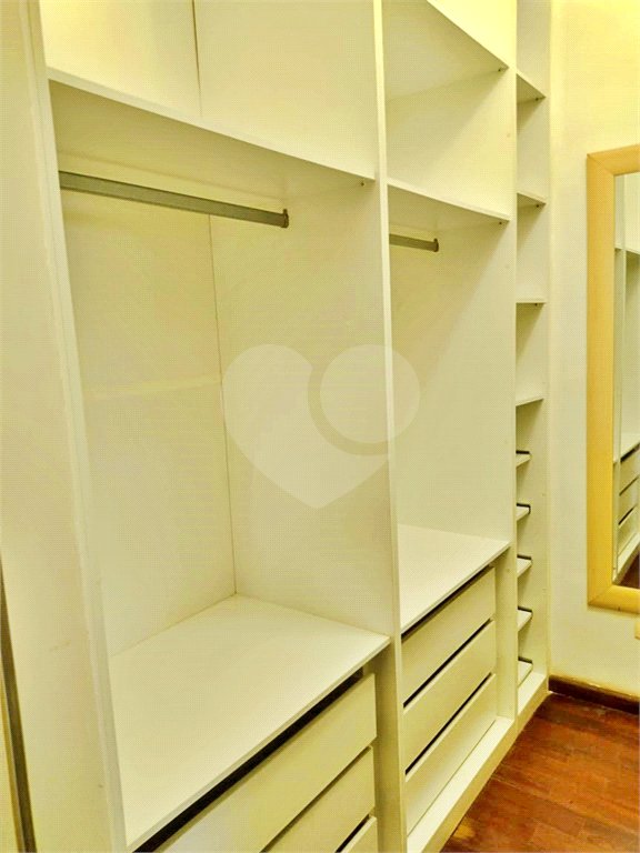 Apartamento à venda com 4 quartos, sendo 3 suítes,  em Vila Andrade, São Paulo, SP
