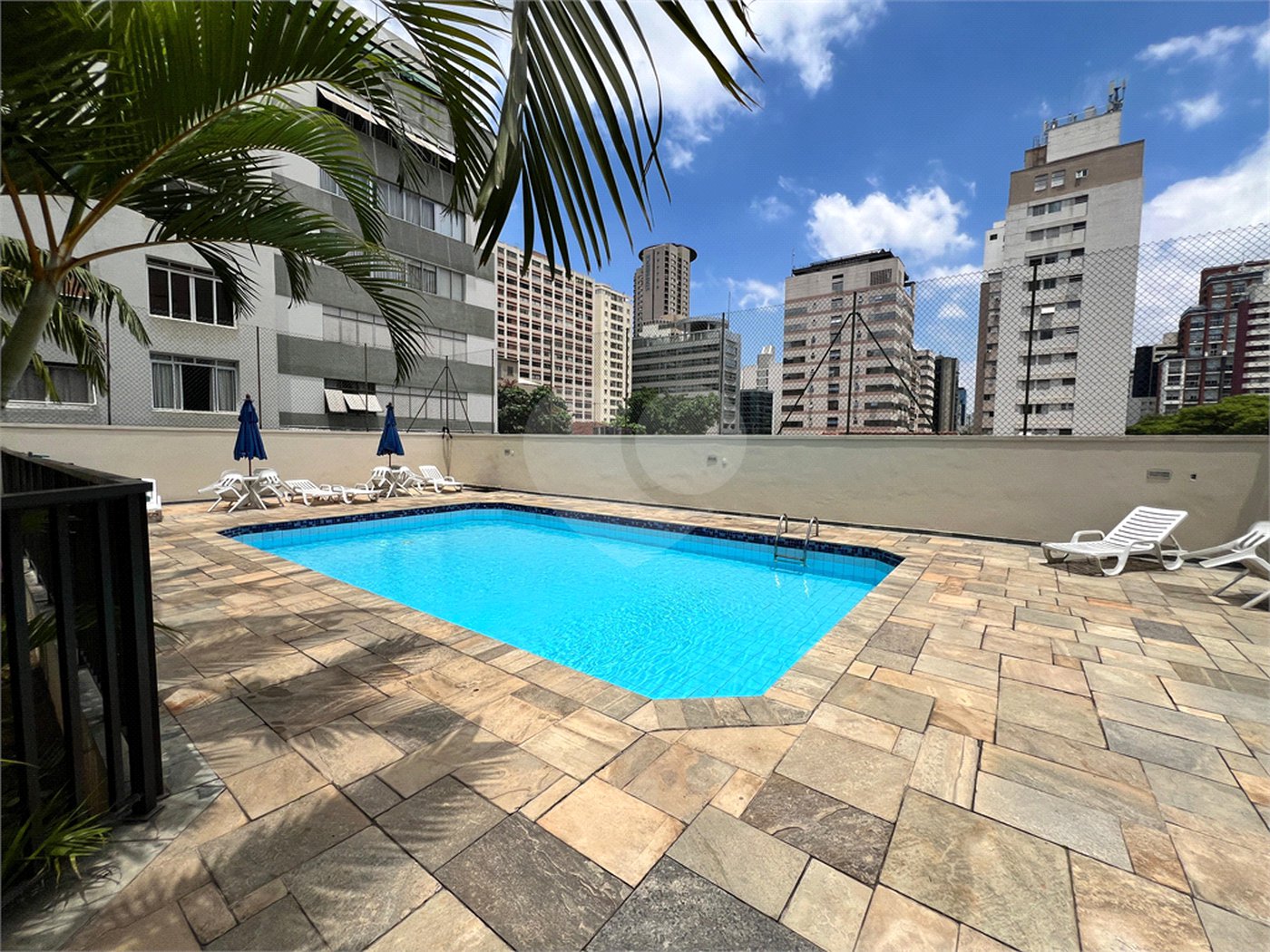 Apartamento à venda com 4 quartos, sendo 3 suítes, em Itaim Bibi, São Paulo, SP