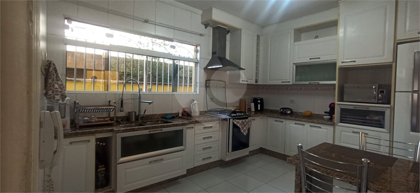 Sobrado à venda com 3 suítes em Vila Mazzei, São Paulo, SP
