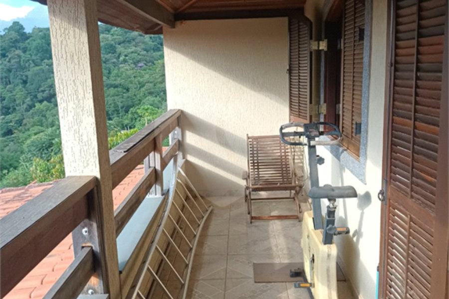 Casa à venda com 4 quartos, sendo 1 suíte, em Santa Inês, Mairiporã, SP
