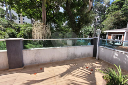Casa de Vila à venda com 3 quartos, sendo 2 suítes, em Jardim Marajoara, São Paulo, SP