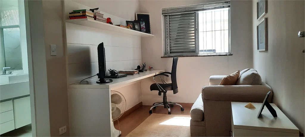 Casa à venda ou para alugar com 3 suítes em Alto da Lapa, São Paulo, SP