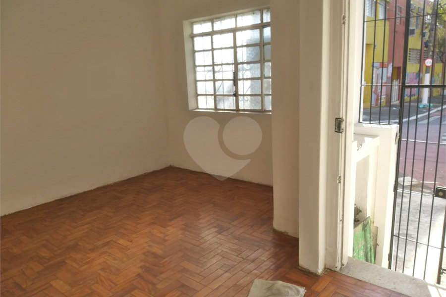 Sobrado à venda com 3 quartos em Bom Retiro, São Paulo, SP