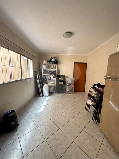 Casa à venda com 3 quartos, sendo 1 suíte, em Vila Constança, São Paulo, SP