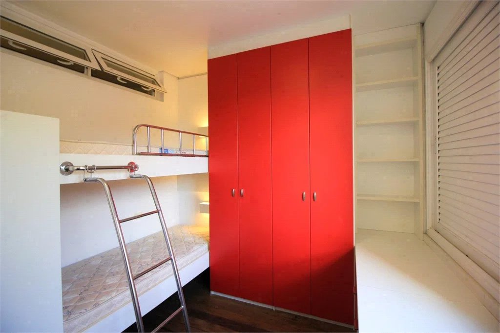 Casa à venda ou para alugar com 5 quartos, sendo 3 suítes, em Vila Madalena, São Paulo, SP