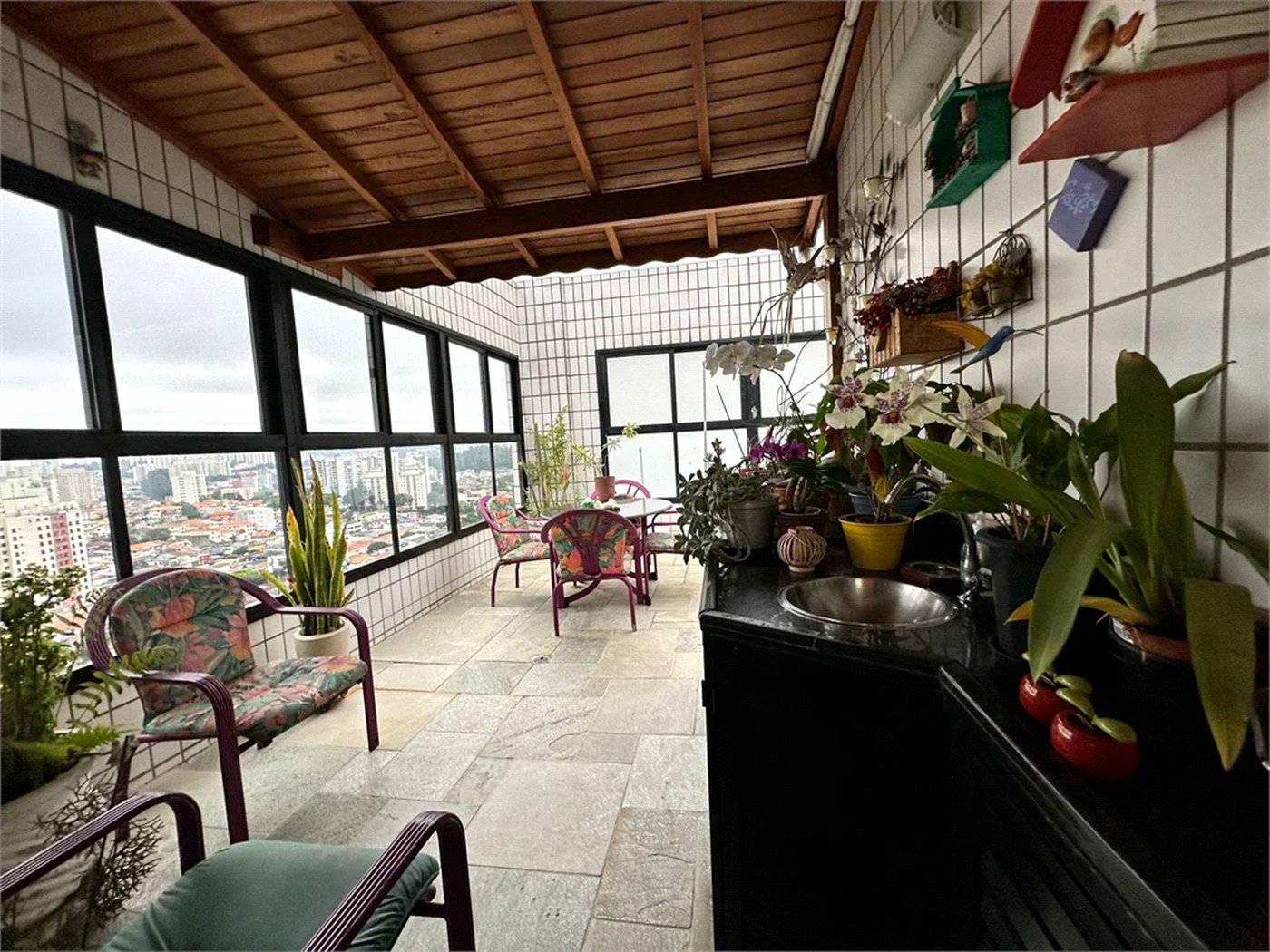 Cobertura à venda com 3 quartos, sendo 1 suíte, em Lar São Paulo, São Paulo, SP