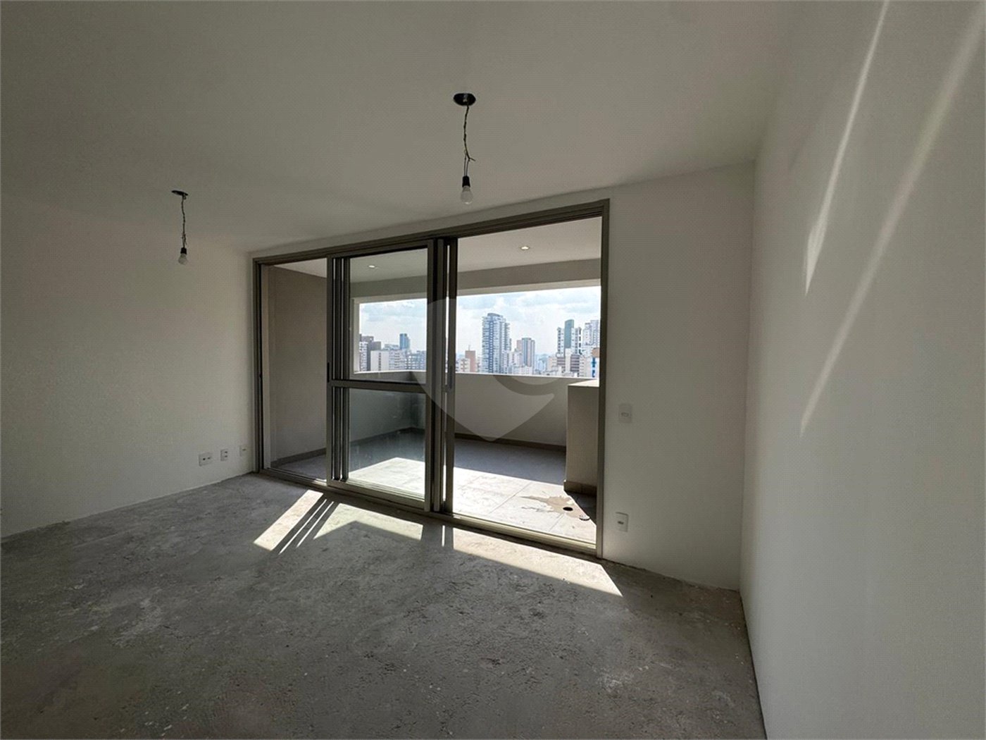 Apartamento à venda com 2 suítes em Pinheiros, São Paulo, SP