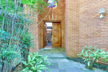 Sobrado à venda com 5 quartos, sendo 3 suítes, em Jardim dos Estados, São Paulo, SP