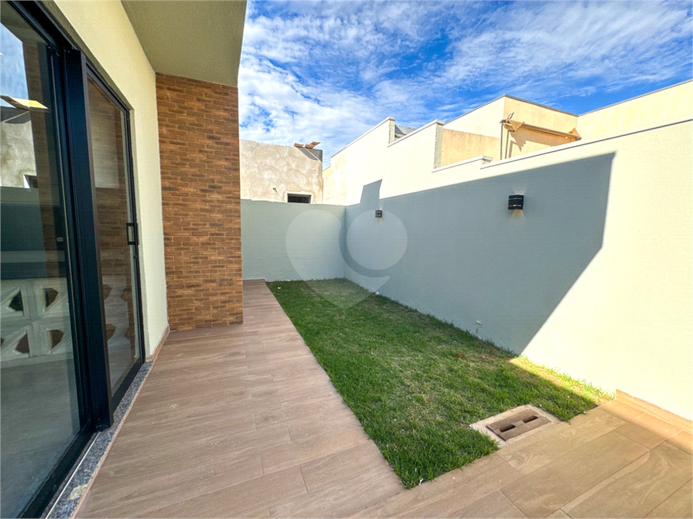 Casa à venda com 3 suítes em Parque Das Mangueiras, Três Lagoas, MS