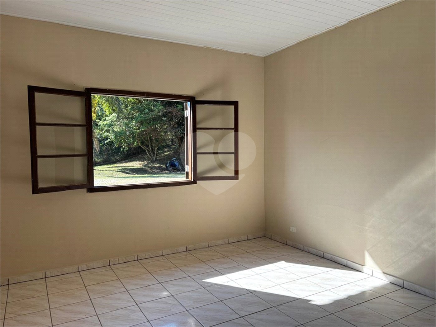 Sítio à venda com 3 suítes, em Jardim Guaçu, São Roque, SP
