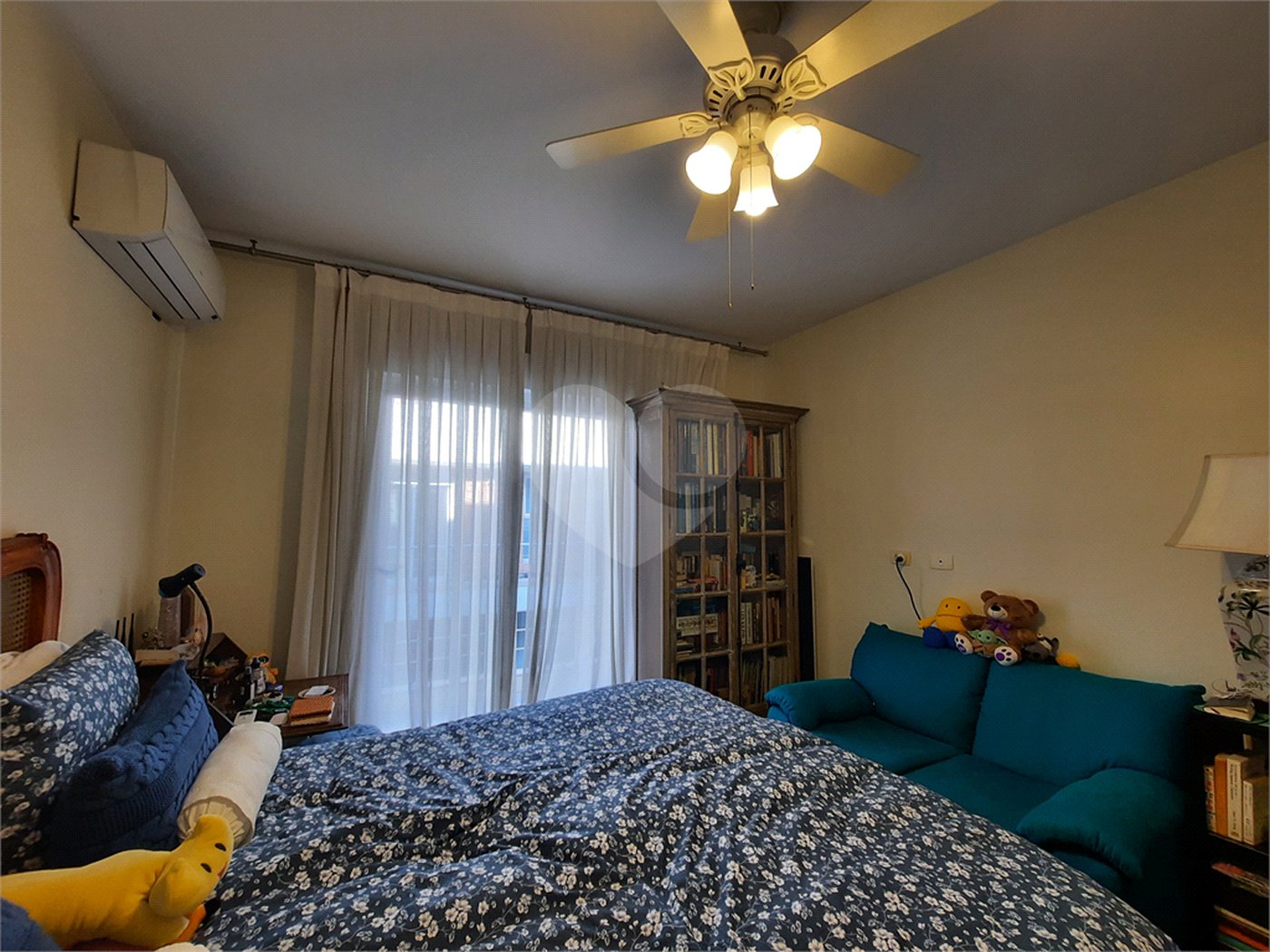 Casa à venda com 4 suítes no condomínio Las Cumbres, São Paulo - SP