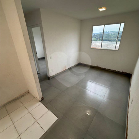 Casa em condomínio à venda com 2 quartos em Jardim Petrópolis, Cotia, SP