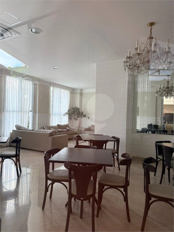 Apartamento à venda com 3 quartos, sendo 1 suíte,  em Vila Regente Feijó, São Paulo, SP