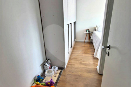 Apartamento à venda com 3 quartos, sendo 1 suíte,  em Jardim Caravelas, São Paulo, SP