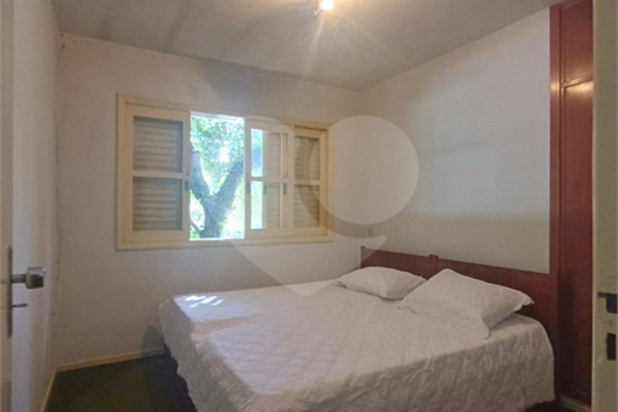 Sobrado à venda com 5 suítes em Vila Albertina, São Paulo, SP