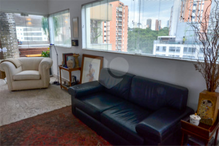 Cobertura à venda com 4 suítes em Vila Suzana, São Paulo, SP