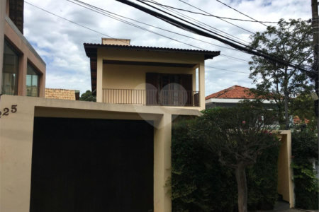 Casa à venda com 4 quartos, sendo 2 suítes,  em Vila Suzana, São Paulo, SP