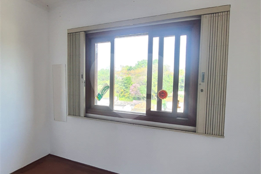 Sobrado à venda com 4 quartos, sendo 1 suíte, em Vila Pereira Barreto, São Paulo, SP