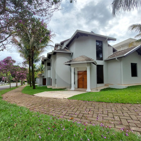 Casa à venda com 4 suítes no condomínio Reserva Colonial, Valinhos - SP