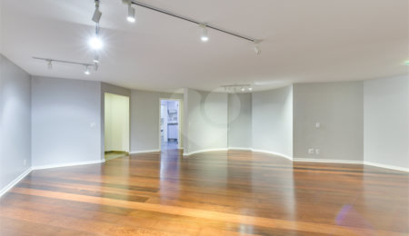 Apartamento à venda com 3 suítes em Granja Julieta, São Paulo, SP