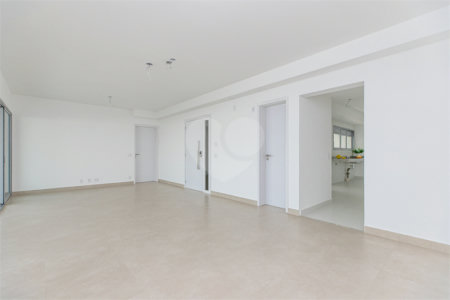 Apartamento à venda com 3 suítes em Jardim Marajoara, São Paulo, SP