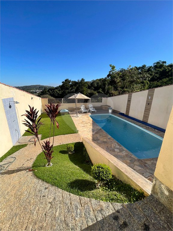 Casa a Venda em Atibaia