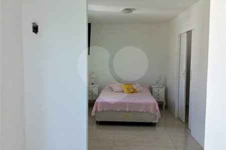 Casa à venda com 3 quartos, sendo 1 suíte, no condomínio Vargem Grande Quality Ii, Rio de Janeiro - RJ