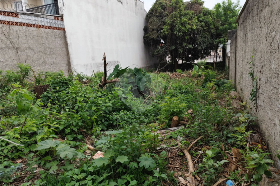 Terreno à venda com 1 suíte em Vila Constança, São Paulo, SP