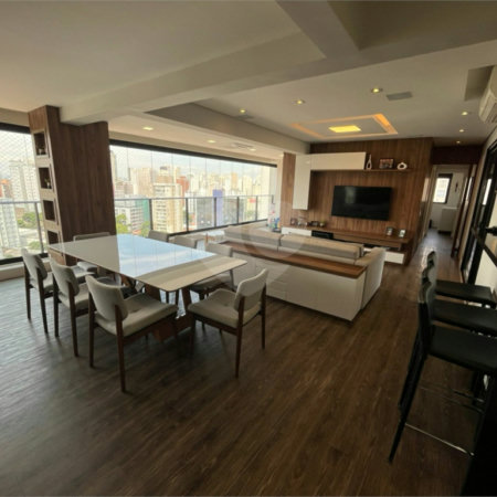 Apartamento à venda com 3 suítes em Campo Belo, São Paulo, SP
