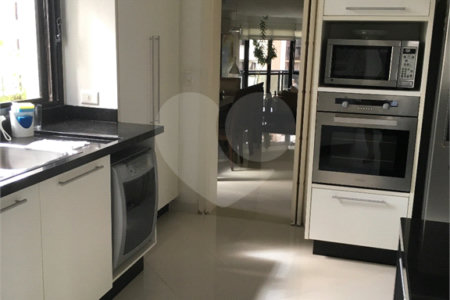 Apartamento à venda com 3 suítes em Vila Gomes Cardim, São Paulo, SP