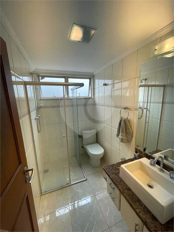 Apartamento à venda com 3 quartos, sendo 1 suíte,  em Vila Olímpia, São Paulo, SP