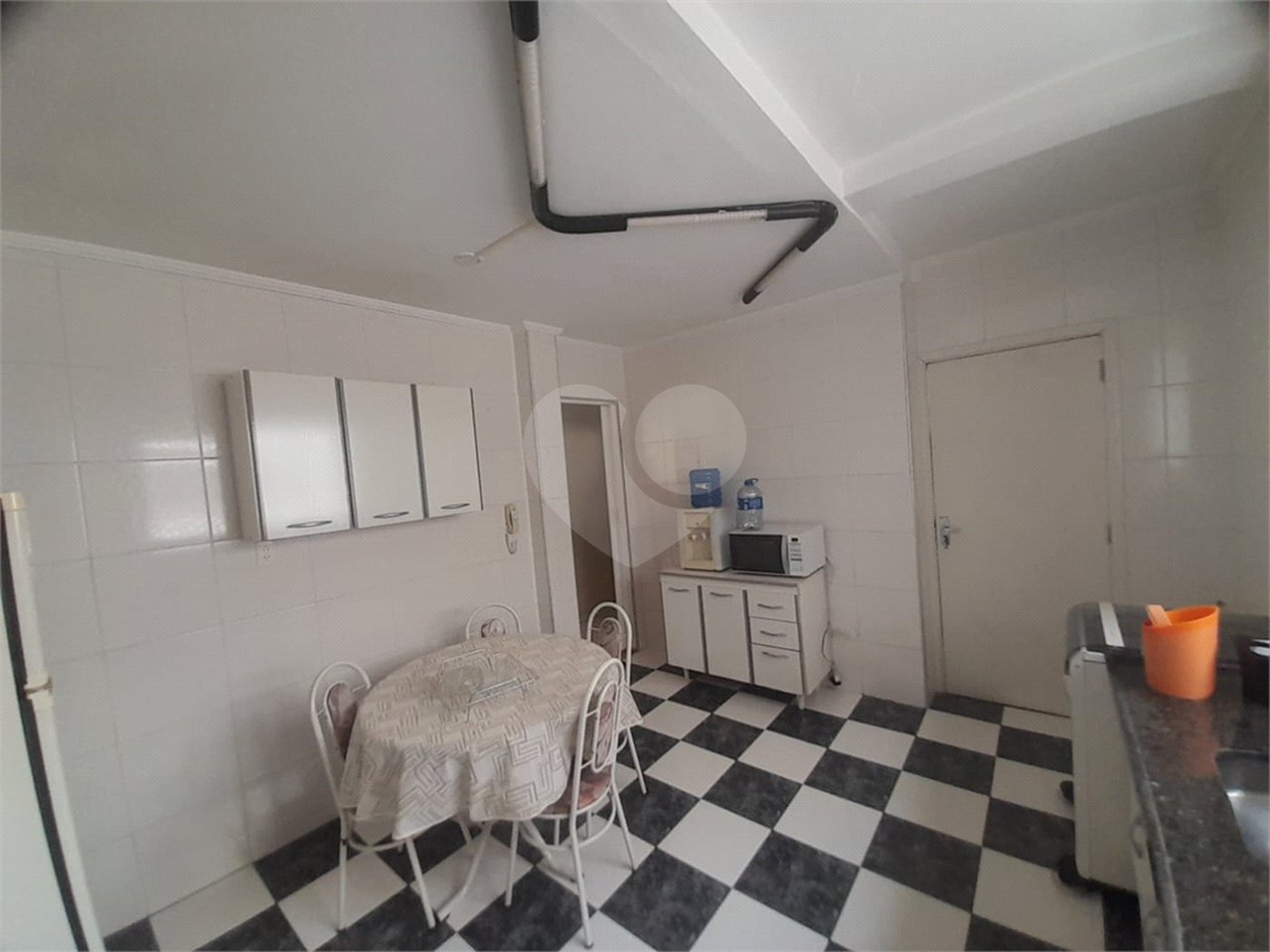 Apartamento à venda com 3 quartos, sendo 1 suíte, no Centro, Serra Negra, SP