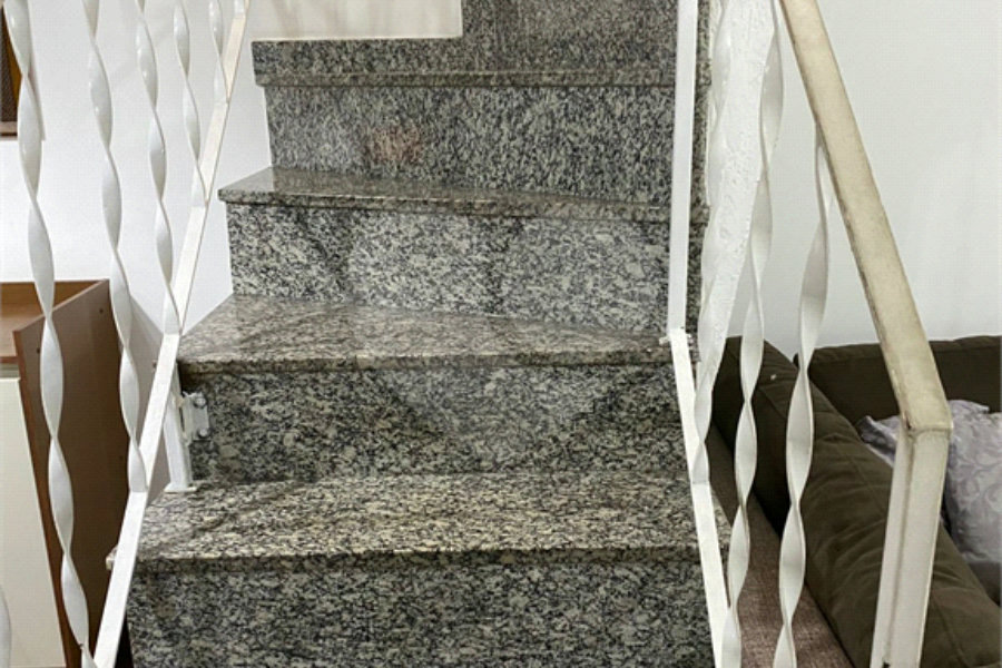 Sobrado à venda com 2 suítes em Santa Terezinha, São Paulo, SP
