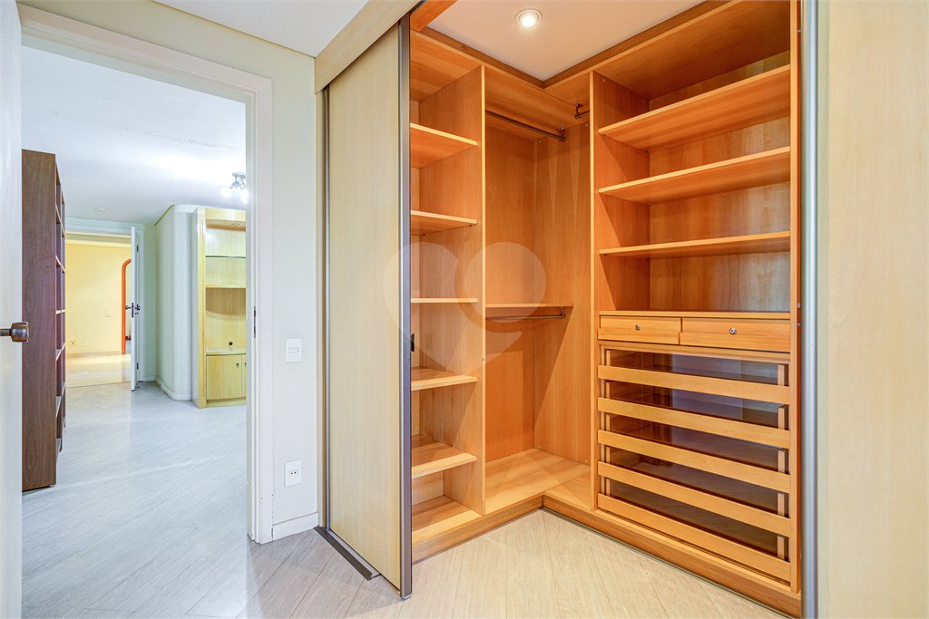Apartamento à venda com 4 suítes em Alto da Boa Vista, São Paulo, SP