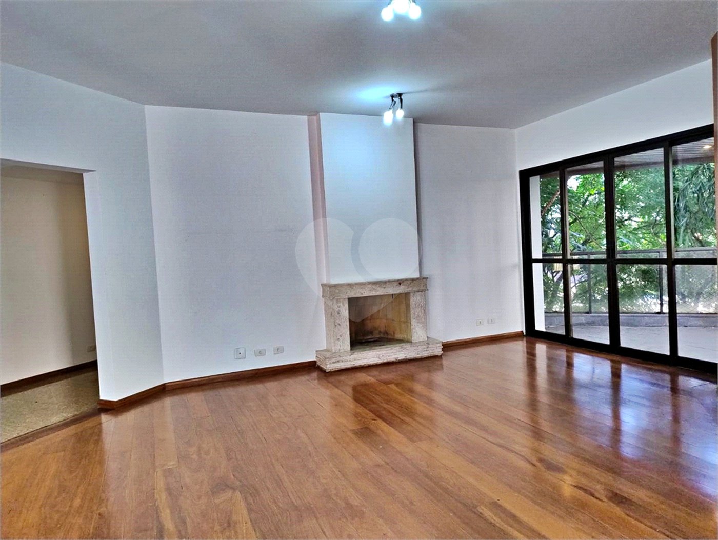 Apartamento à venda com 4 quartos, sendo 2 suítes,  em Indianópolis, São Paulo, SP