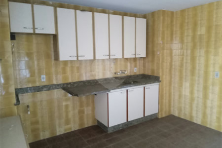 Apartamento à venda com 3 quartos, sendo 1 suíte,  em Tijuca, Rio de Janeiro, RJ
