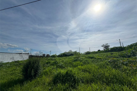 Terreno Comercial á venda com 286m2, ao lado da Rodovia Washington Luiz, em São Carlos.