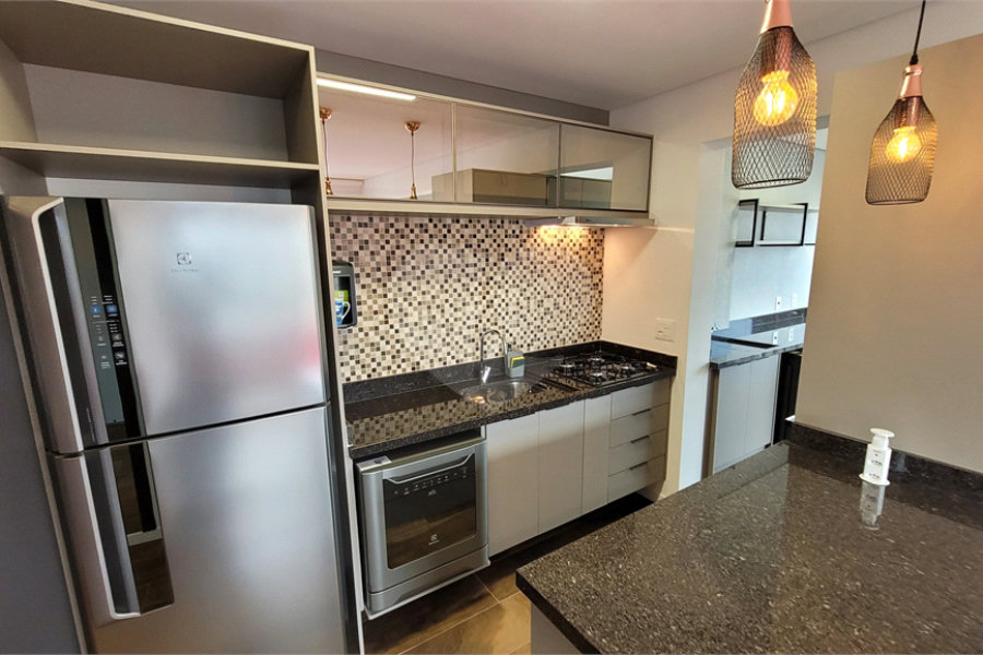 Apartamento de 2 quartos mobiliado à venda no Paraíso