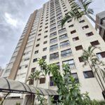 ÓTIMO APARTAMENTO 76 m² ÚTEIS REFORMADO 1 VAGA DE GARAGEM