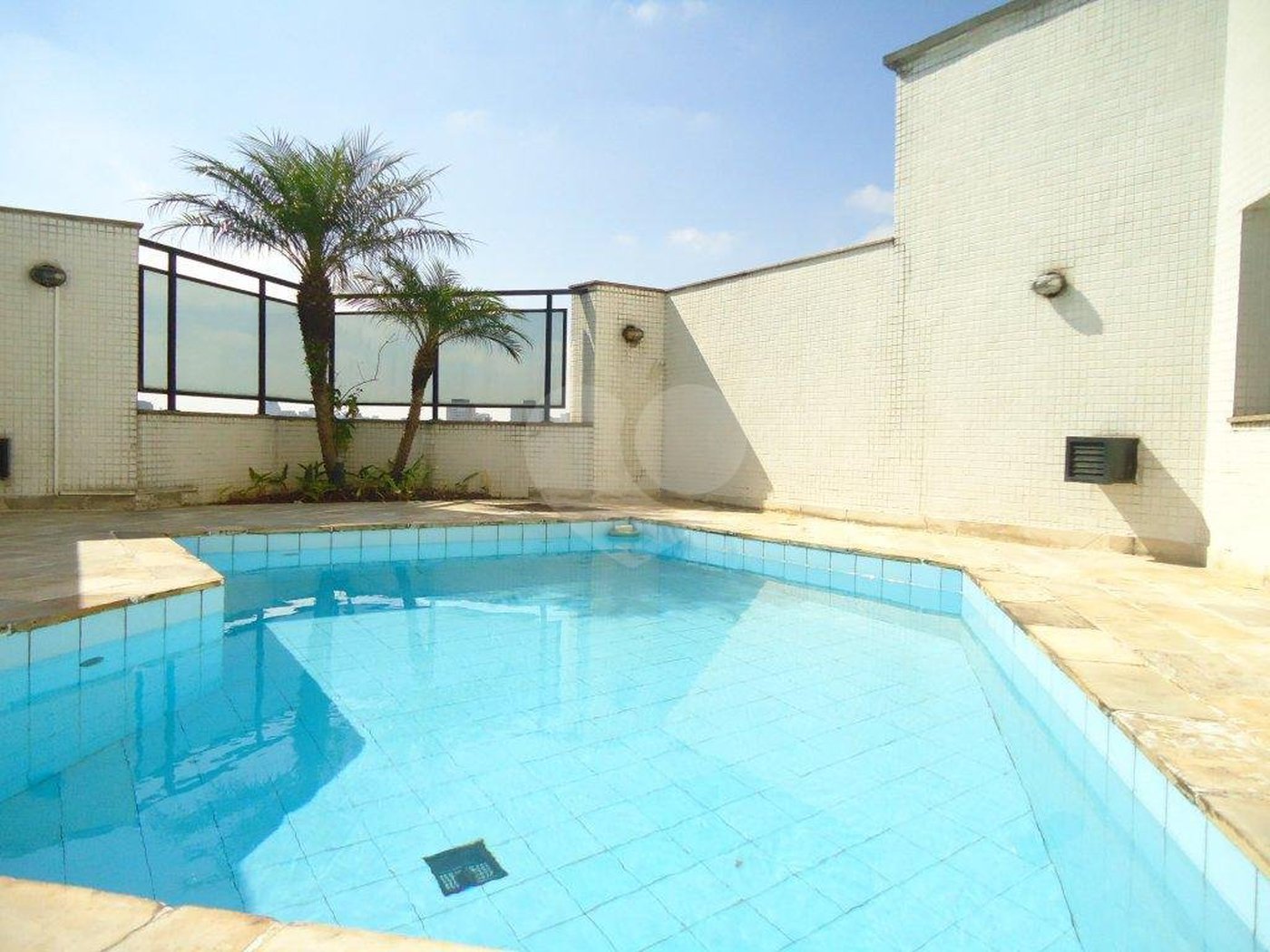 Cobertura duplex com churrasqueira e piscina