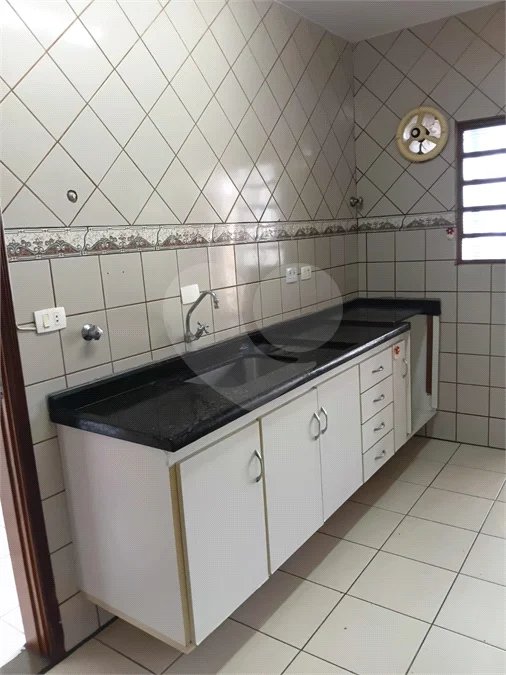 Apartamento à venda ou para alugar com 2 quartos, sendo 1 suíte,  no Centro, São Roque, SP