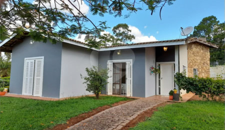 Casa à venda com 3 quartos, sendo 1 suíte,  no condomínio Residencial Village Águas de Santa Eliza, Itupeva - SP