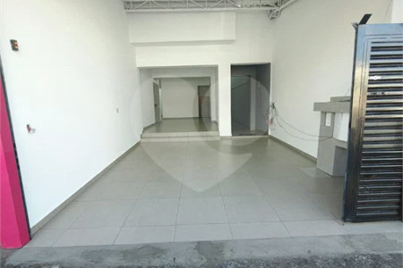 SALÃO COMERCIAL DE 100M² - RECEM REFORMADO