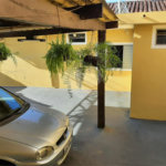 Casa com Salão Comercial no Aracy