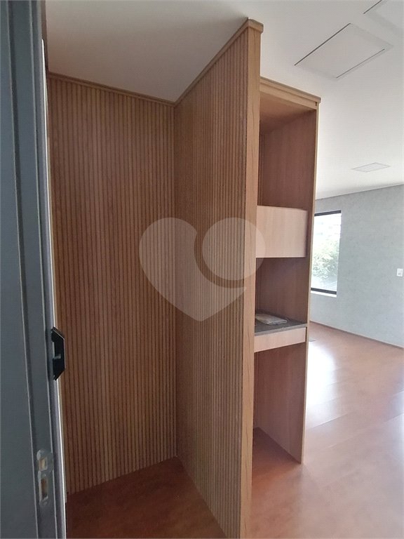 SALA COMERCIAL TOP, VENDA OU LOCAÇÃO, METRÔ VERGUEIRO COM 28,76m2