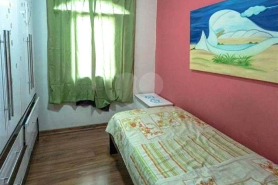 Sobrado à venda com 3 dormitórios na Vila Carrão