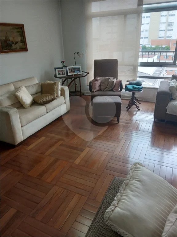 Apartamento à venda com 3 quartos, sendo 1 suíte, em Jardim Paulista, São Paulo, SP